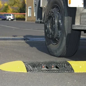Markenprodukt Moravia Fahrbahnschwelle Normelem TOPSTOP 5-RE, gelb